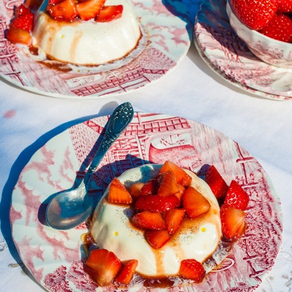 Panna cotta so slaným karamelom recept